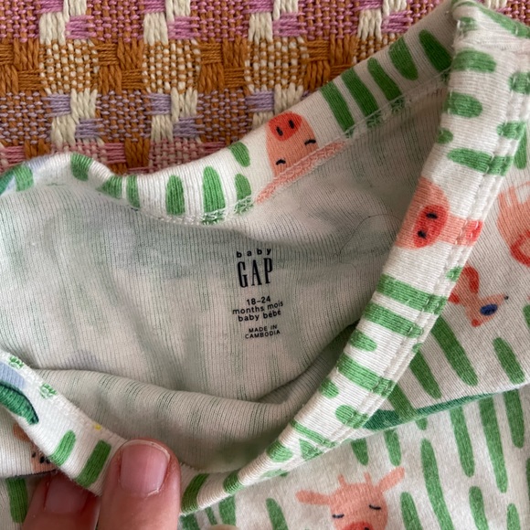 Gap kids pajamas - Picture 2 of 2